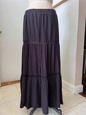 H&M Black Tiered Maxi Skirt with Lace Trim
